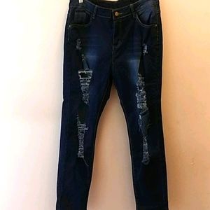 NWOT Women's Distressed Jeans Size XL
